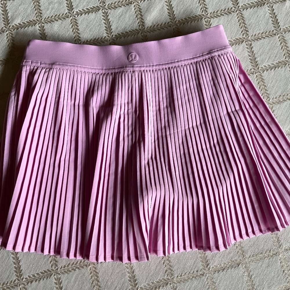 Lululemon varsity tennis skirt